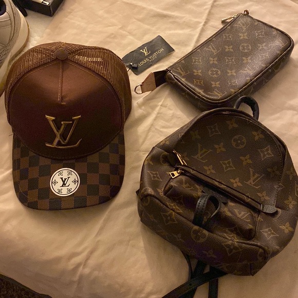 The Palm Springs Mini, (M44873) The Mini Pochette in Monogram Canvas, and Cap - Picture 1 of 7